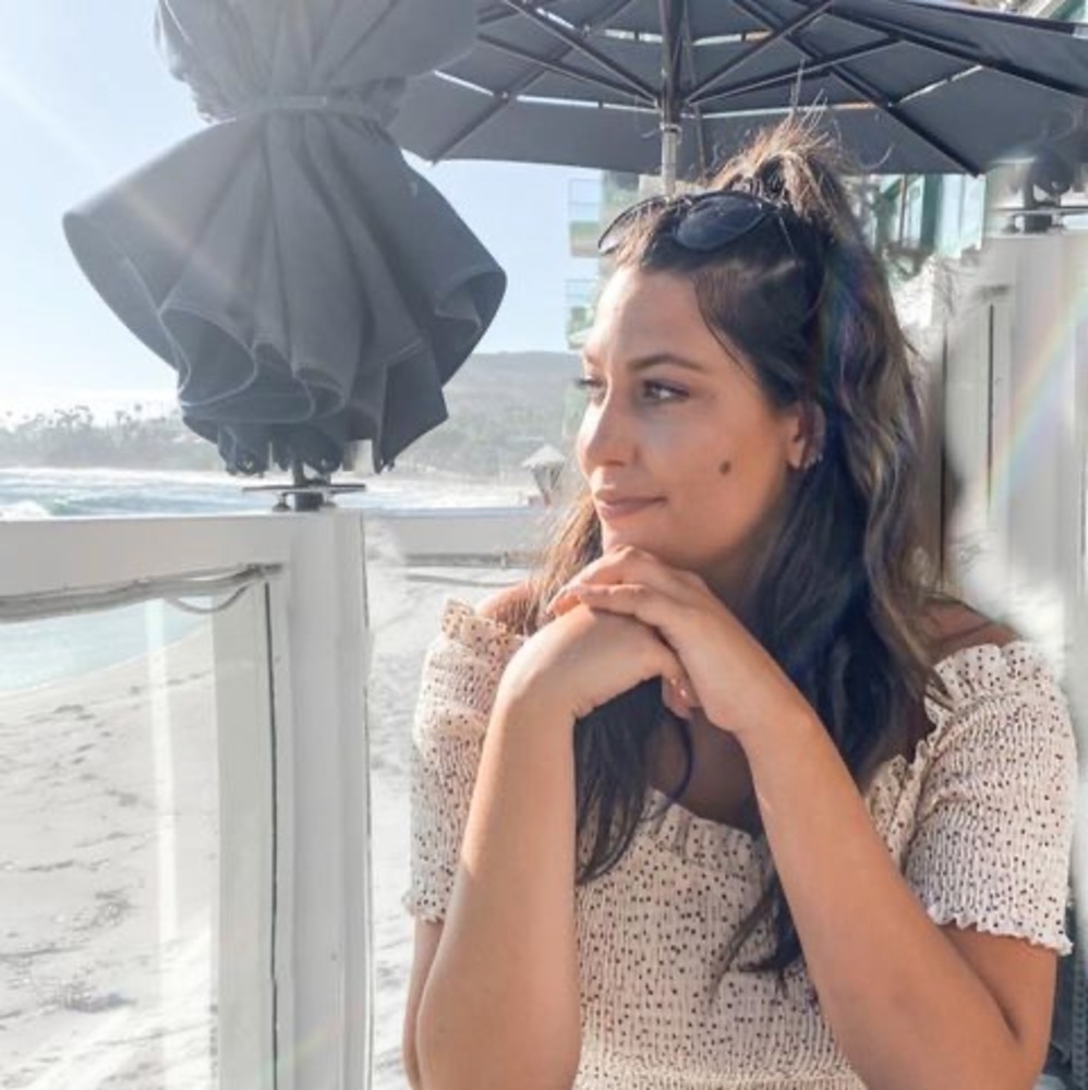 Meet your Posher, Christiana